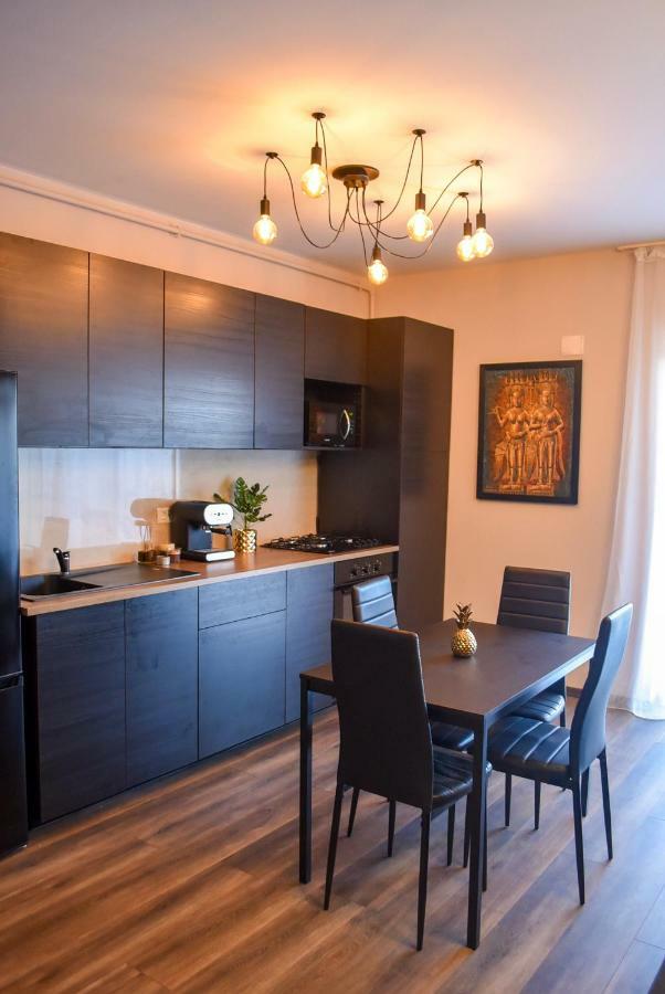 Wood Central Apartment Timişoara Exterior foto
